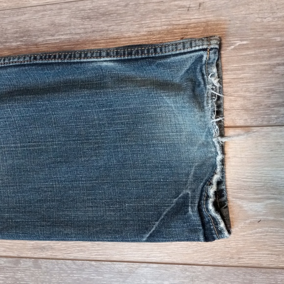 AMERICAN EAGLE RELAXED, DISTRESSED BOTTOM, BLUE JEANS ๐ - Picture 11 of 16